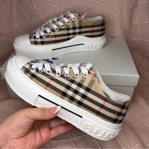 Burberry Women's Checkered Sneakers - Beige and Black
